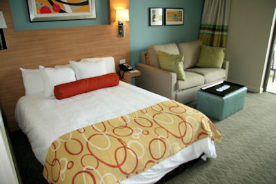 bed and pullout couch