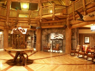 VWL Lobby